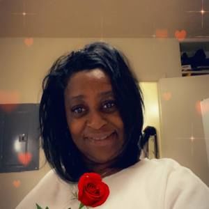 Meet your Posher, Yolanda